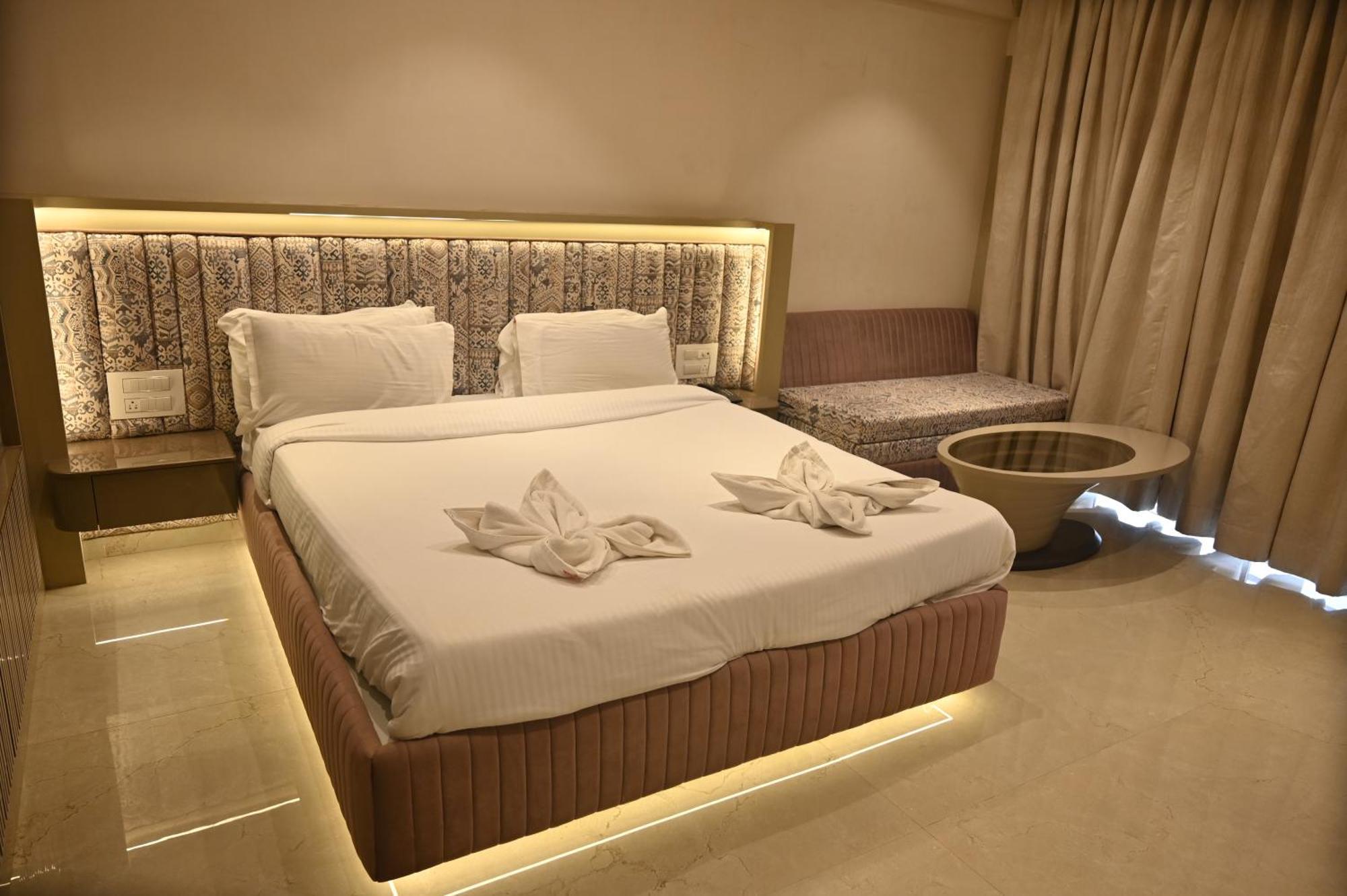 Kumar Resort By Turtle, Lonavla Zewnętrze zdjęcie